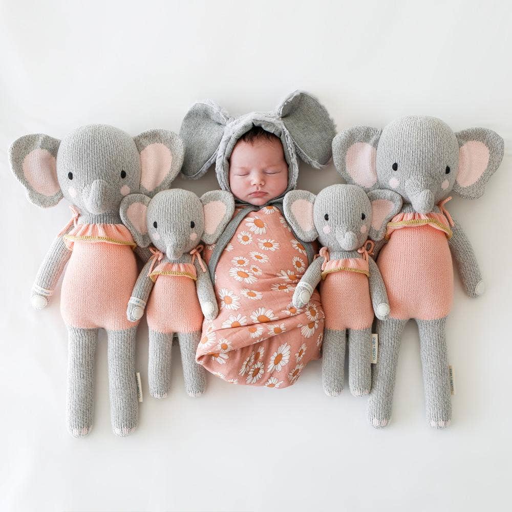 Eloise the elephant, gives 10 meals: Regular - 20"