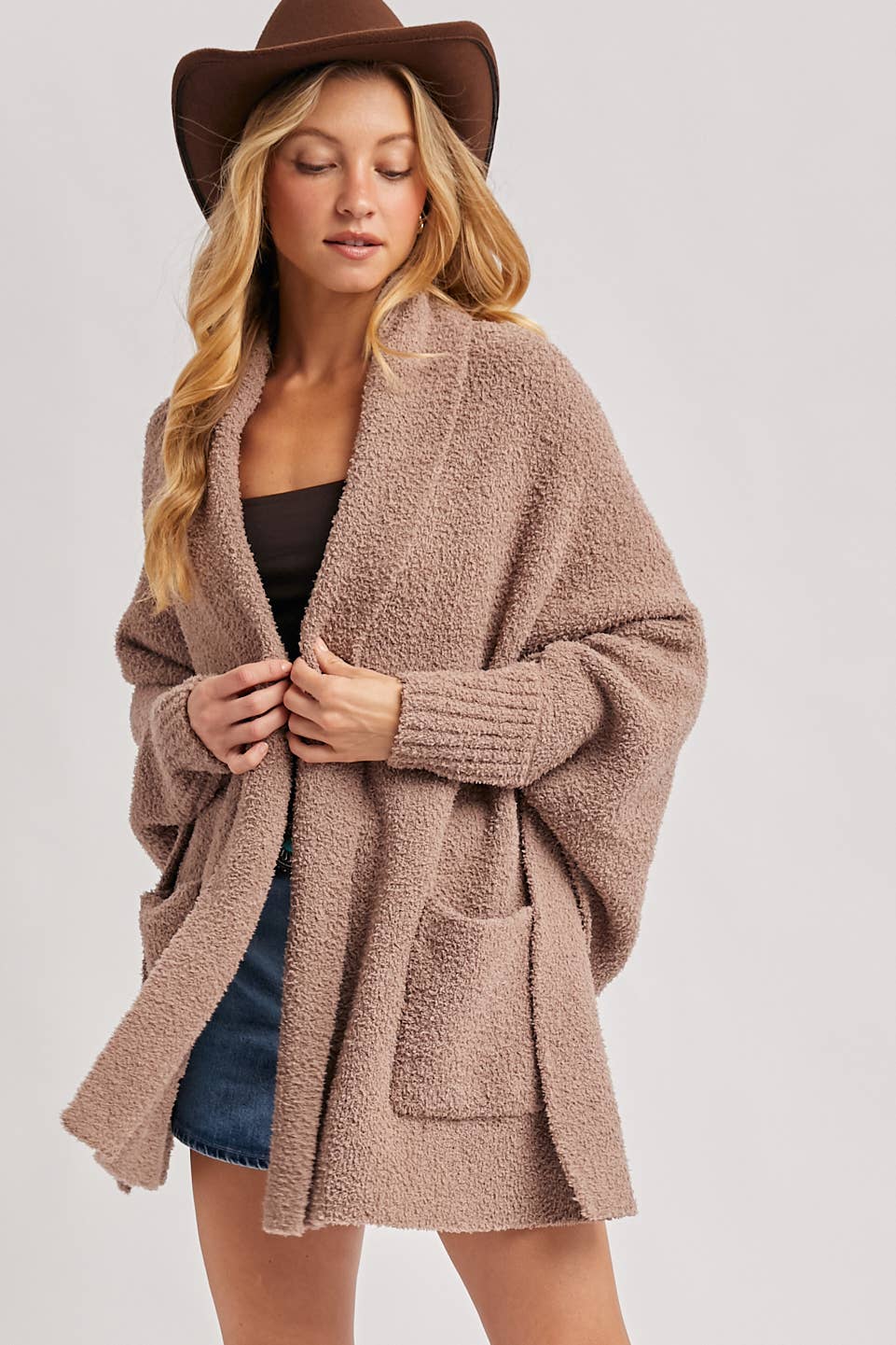 OPEN FRONT BLANKET WRAP BOUCLE KNIT SWEATER CARDIGAN: ESPRESSO / One Size