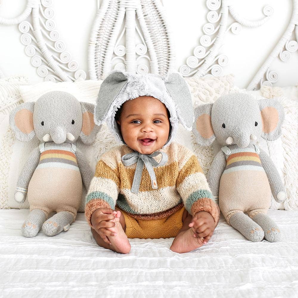 Evan the elephant, gives 10 meals: Regular - 20"
