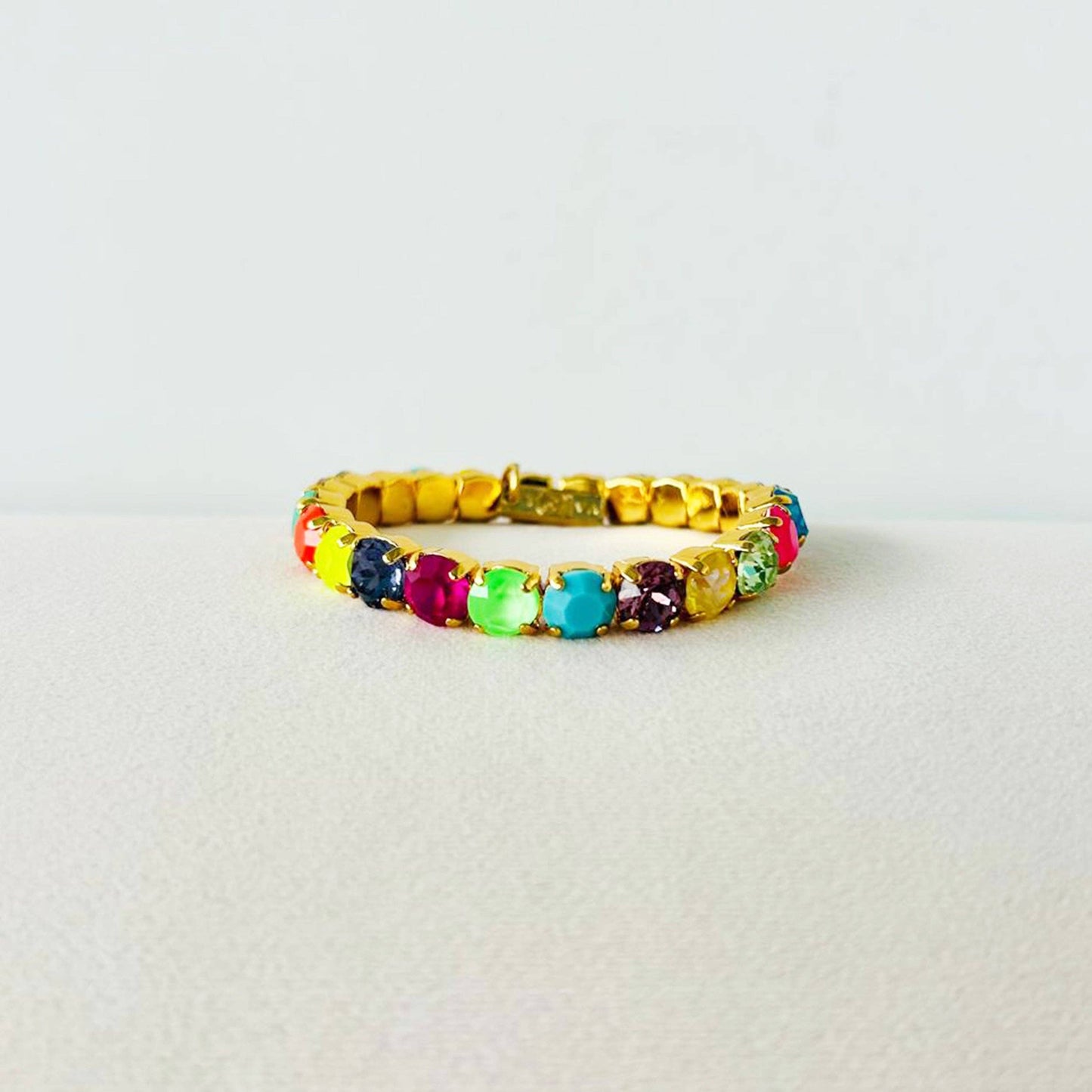 Oakland Stretch Bracelet in Mixes: Candy Kisses / Small