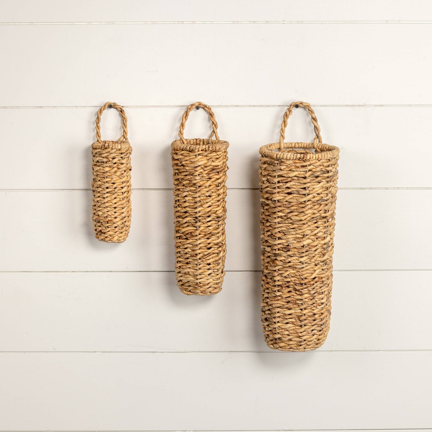 SET/ 3 TAN GRASS WALL BASKETS