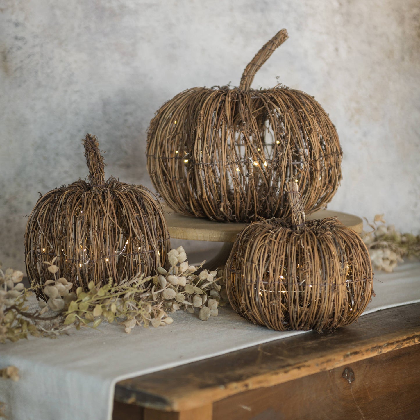 11.5" LIGHTED RATTAN PUMPKIN